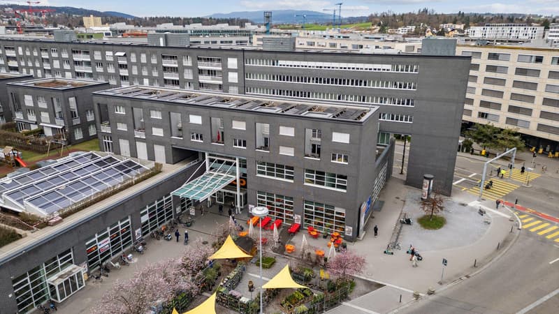 Spazi aziendali moderni alla stazione di Oerlikon (4)