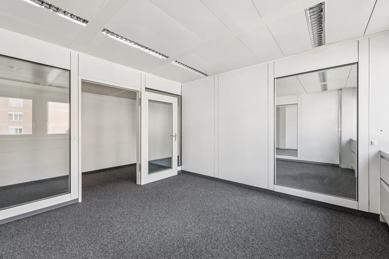 Office space in central location (6)