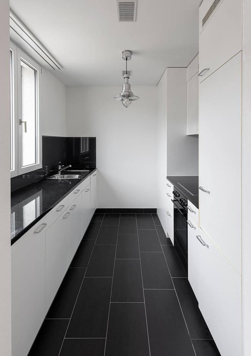 Ihr neues Zuhause in Adliswil - moderne Wohnung mit Loggia (2)