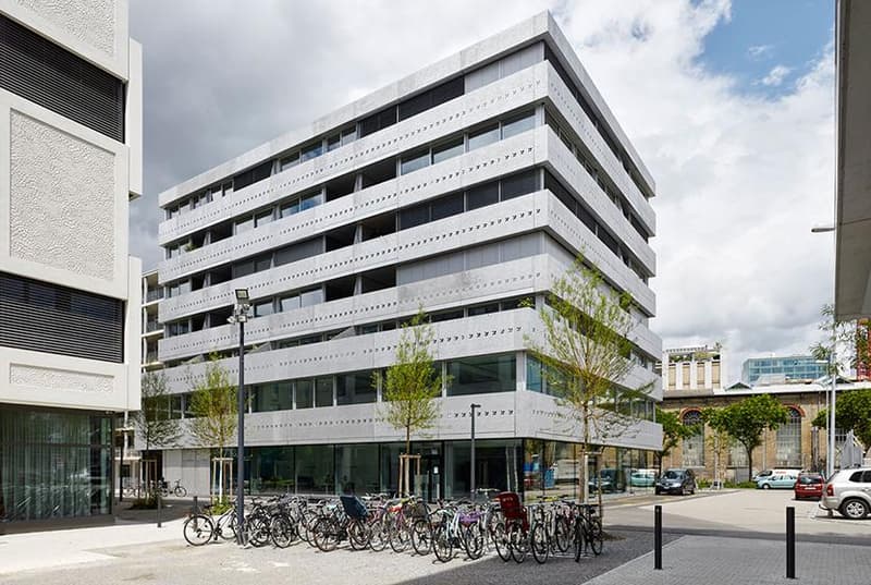 Modern maisonette apartment with large roof terrace (1)