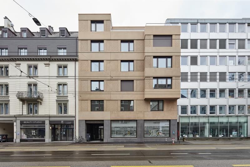 Looking for an attic apartment in vibrant District 4? (1)