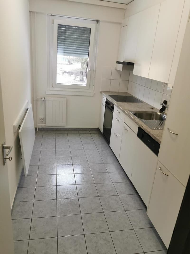 Helle freundliche 3-Zimmer Wohnung im 3. OG in ruhigem Quartier (2)