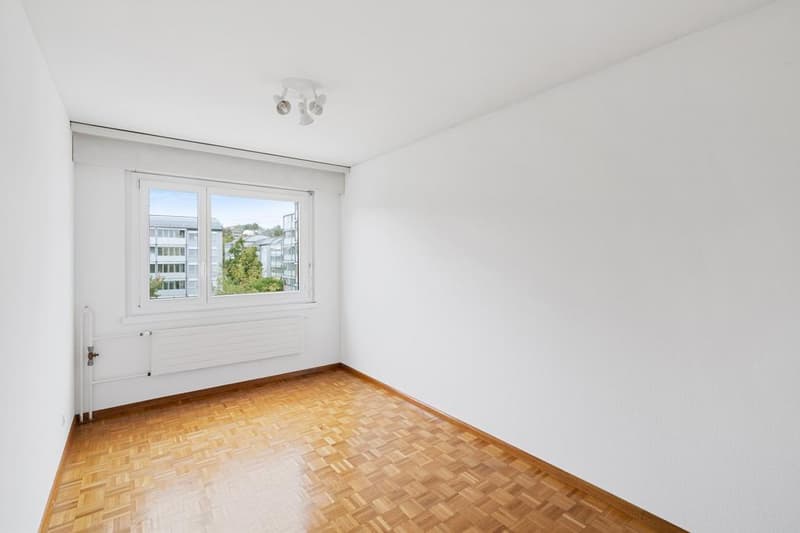 Helle 3-Zimmerwohnung im 3. OG im Zentrum von Volketswil (6)