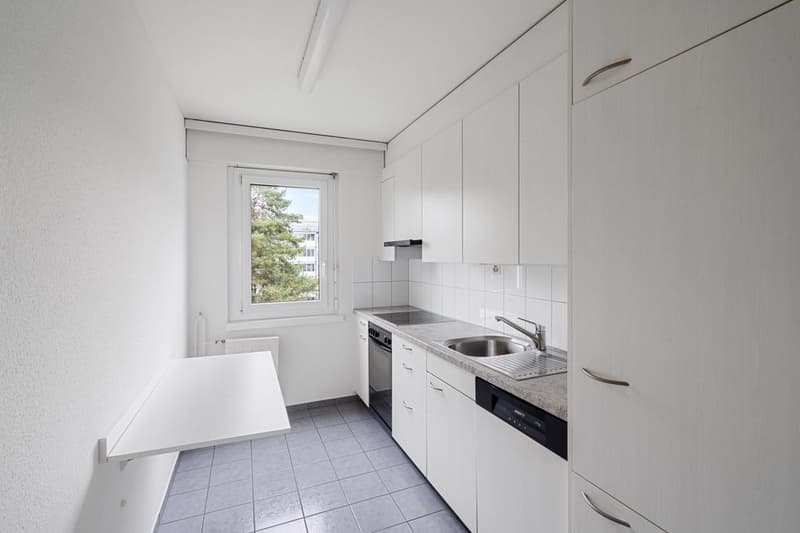 Helle 3-Zimmerwohnung im 3. OG im Zentrum von Volketswil (2)