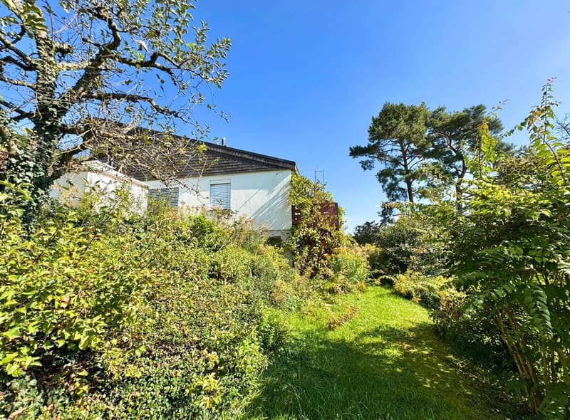 Land plot with 1222 m2 of buildable space, single-family house with panoramic view (2)