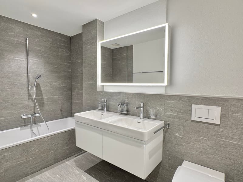 Exclusive 3.5 room apartment with seating area, preferred location (7)