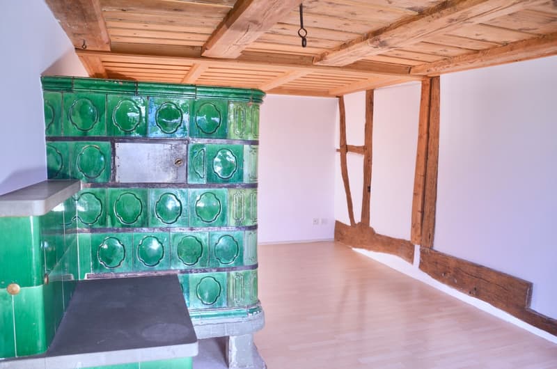 6.5 Zi. Riegelhaus mit grosser Scheune und Garten (6)