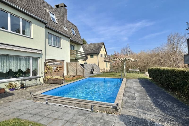 Einfamilienhaus-Hälfte mit Gemeinschaftspool (2)