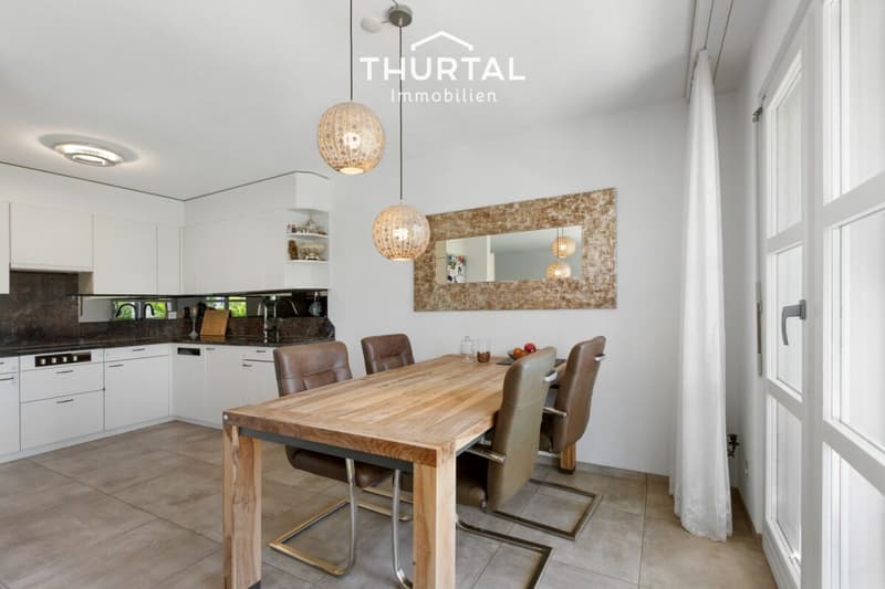 Bright apartment with sunny balcony (2)