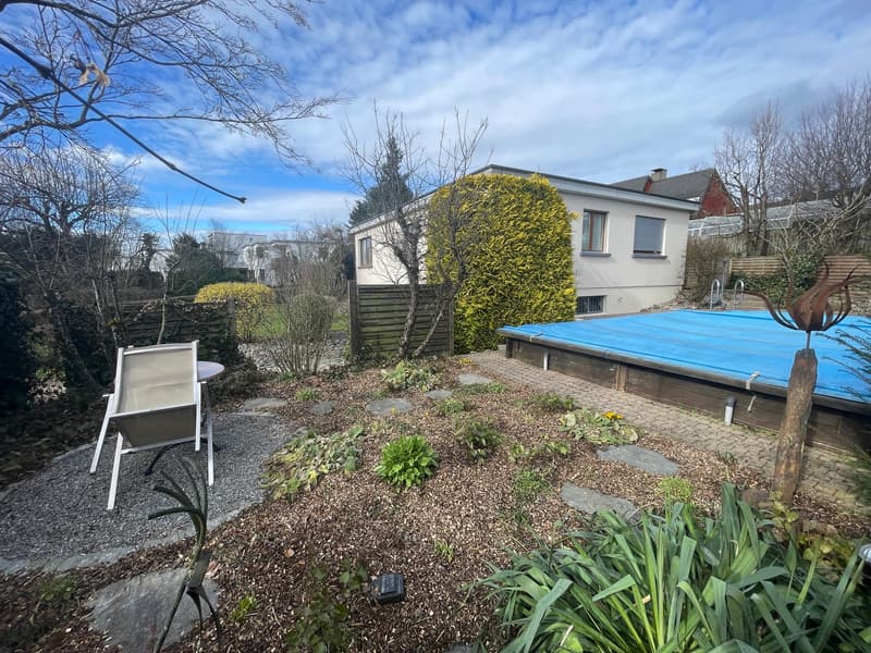 Casa familiare interessante con piscina e molta privacy (10)