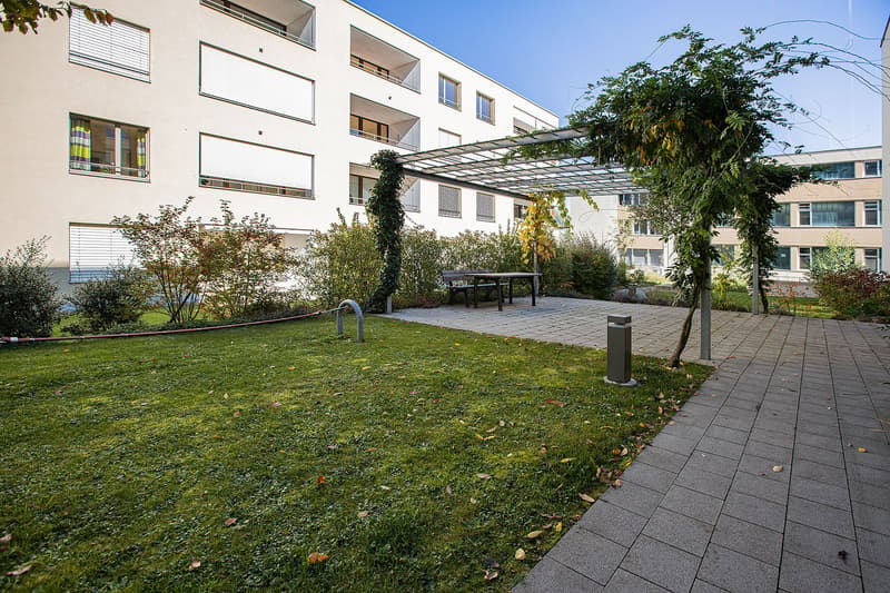 Appartamento luminoso 3.5 locali con balcone e bella vista a Gränichen (12)