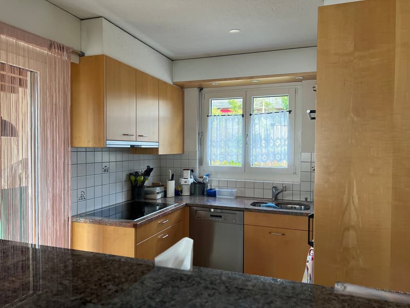 Casa residenziale interessante con piscina e molta privacy (5)
