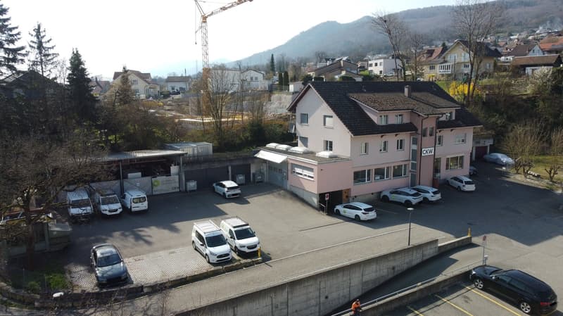 Liegenschaft mit grossem Entwicklungspotenzial! (1)