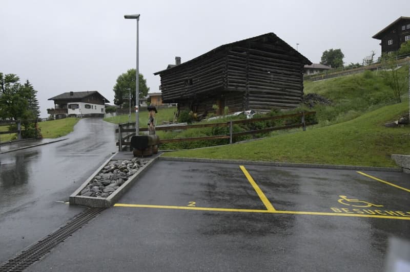 Parcheggio (3)