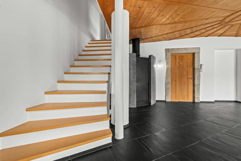 Exklusives Einfamilienhaus mit Nachbarsparzelle und Stall (7)