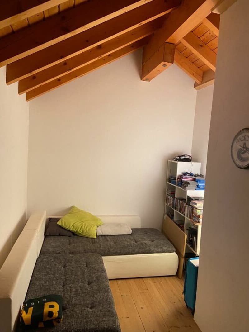 Schiers - grosszügige 2.5-Zimmer-Dachgeschosswohnung an zentraler Lage (8)