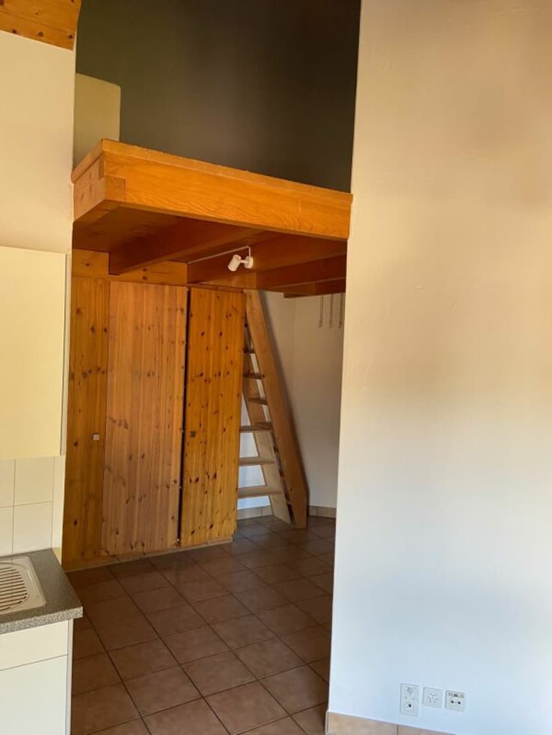 Schiers - grosszügige 2.5-Zimmer-Dachgeschosswohnung an zentraler Lage (7)
