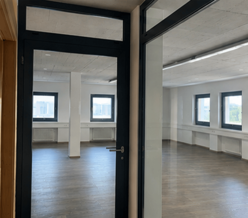 Gewerbe-/Büroräumlichkeit (2)