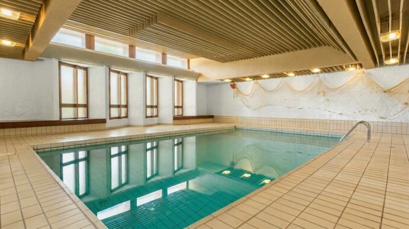 Gemeinschaftliches Hallenbad