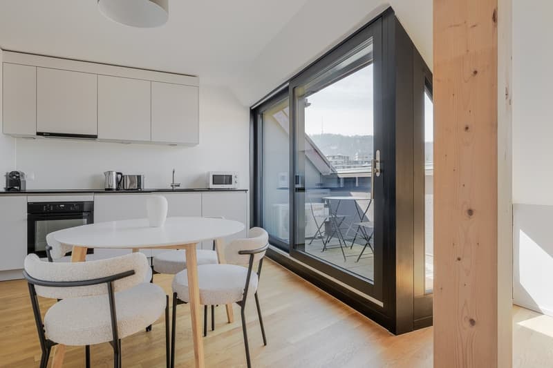 Essbereich und Balkon