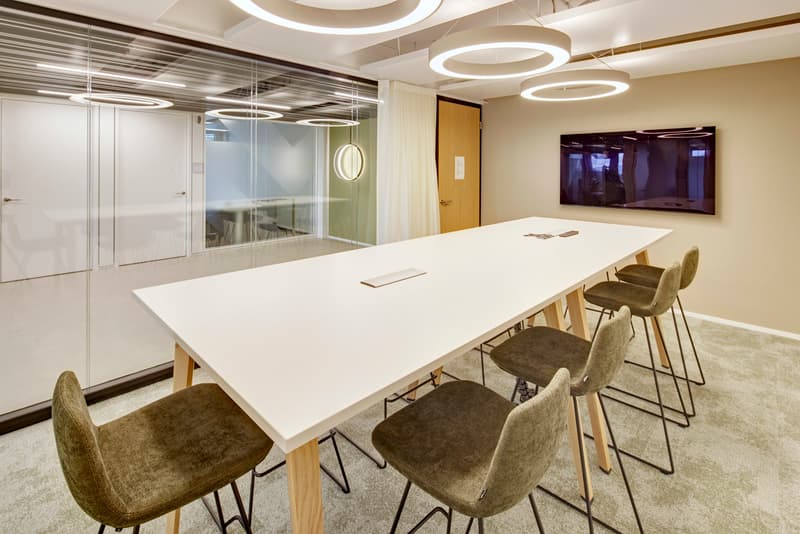 Vier Meetingräume im kuia-office flexibel und stündlich buchbar