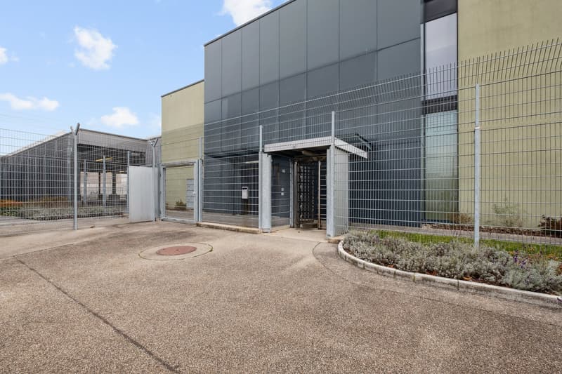 Spazi commerciali con possibilità di utilizzo polivalente - Situati in posizione centrale a Oensingen (10)