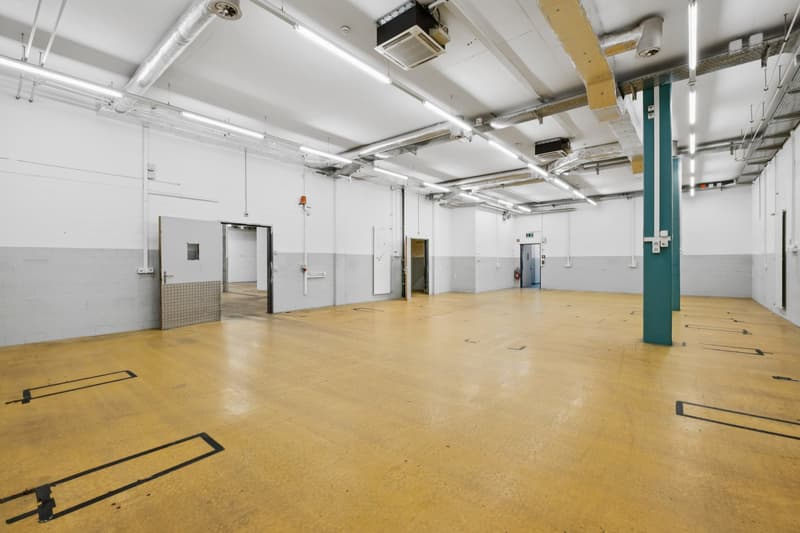Spazi commerciali con possibilità di utilizzo polivalente - Situati in posizione centrale a Oensingen (5)