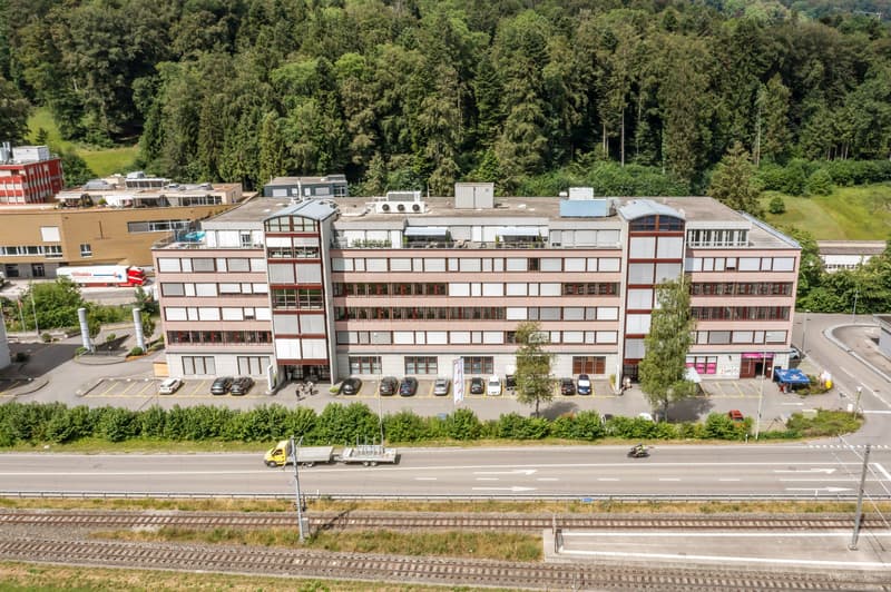 Espace de bureau abordable dans la vallée de Reppischtal en attente de votre emménagement (1)