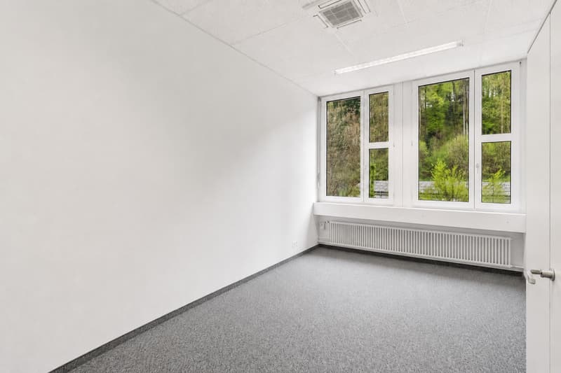 Heller Büroraum