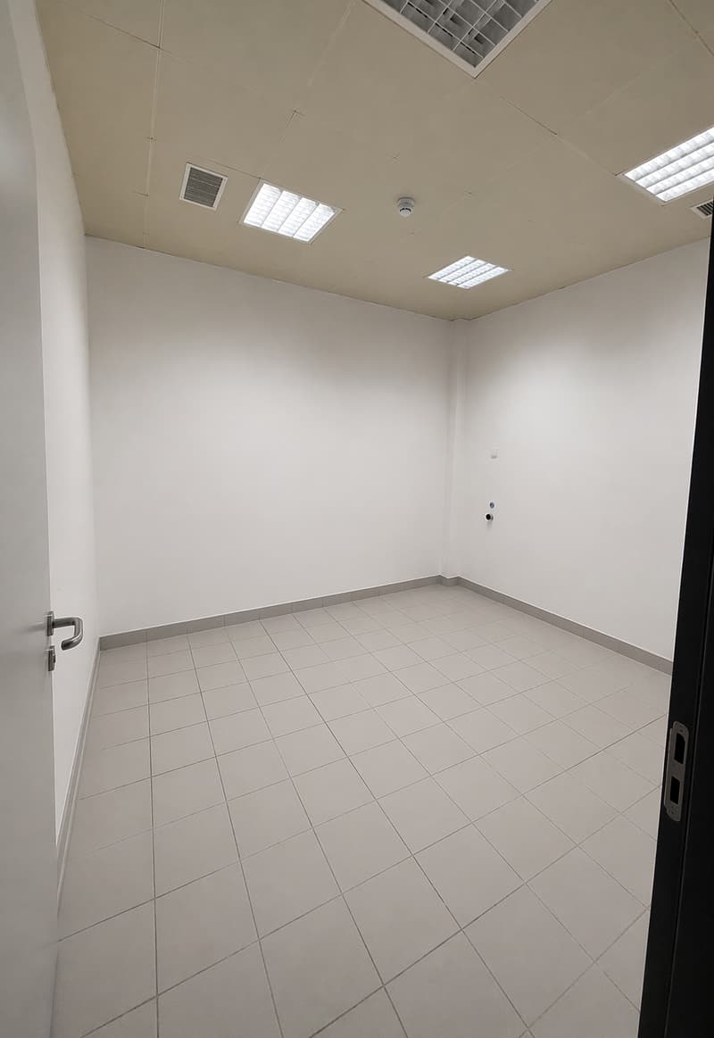 Blegistrasse 9, Baar - Funktionale Lagerfläche mit Tageslicht an optimaler Verkehrslage (4)