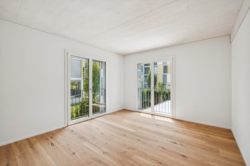 Zimmer im Obergeschoss mit reichlich Tageslicht (Haus 2c)