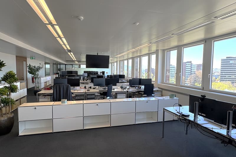 Moderne Bürofläche für Ihr Team