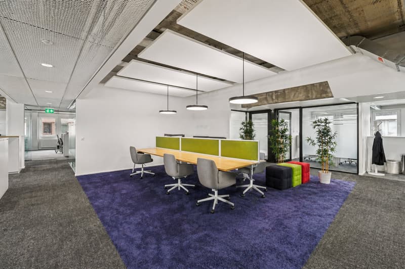 Moderne Arbeitszone mit Begegnungscharakter