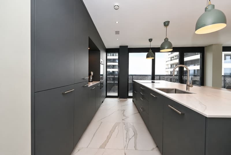 Exclusive living above the rooftops of Dübendorf – 5.5-room apartment on the 22nd floor (North) | Three Point (2)
