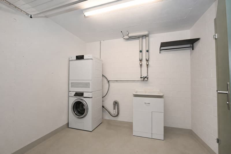 Exclusive 3.5-room apartment on ownership standard in Zurich-Schwamendingen (11)