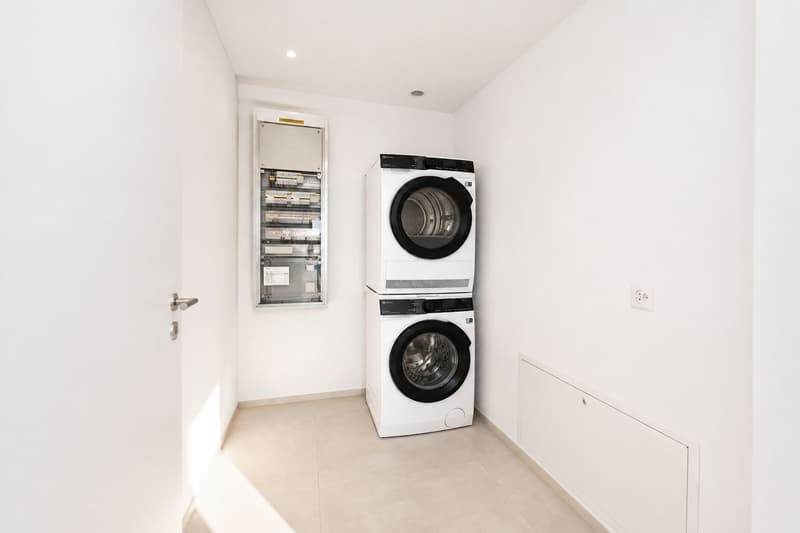 Three Point - Panoramic view in owner-occupier standard (7)