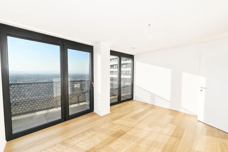 Three Point - Panoramic view in owner-occupier standard (11)