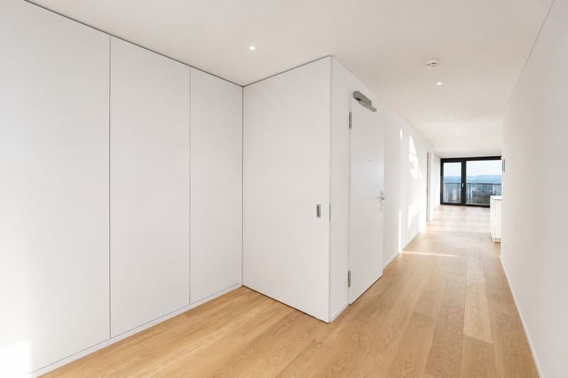Three Point - Panoramic view in owner-occupier standard (12)