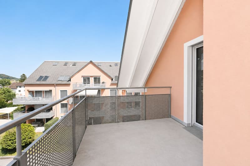 3.5 ZIMMER DACHWOHNUNG + 27m2 KREATIVRAUM (9)
