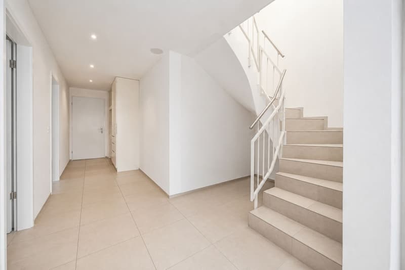 3.5 ZIMMER DACHWOHNUNG + 27m2 KREATIVRAUM (11)