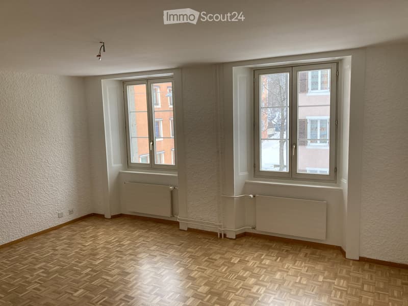 Le Locle - Lumineux appartement 3 pièces traversant (5)