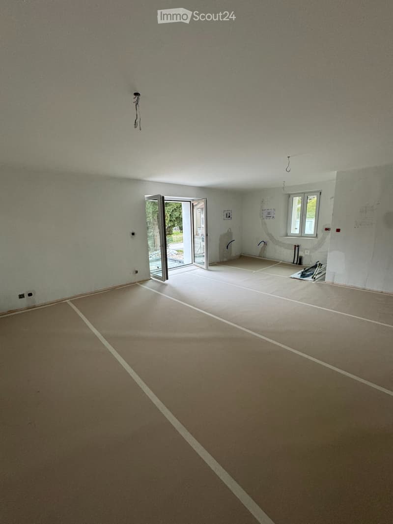 Appartamento di alta qualità al 1° piano con balcone (3.5 locali) (6)