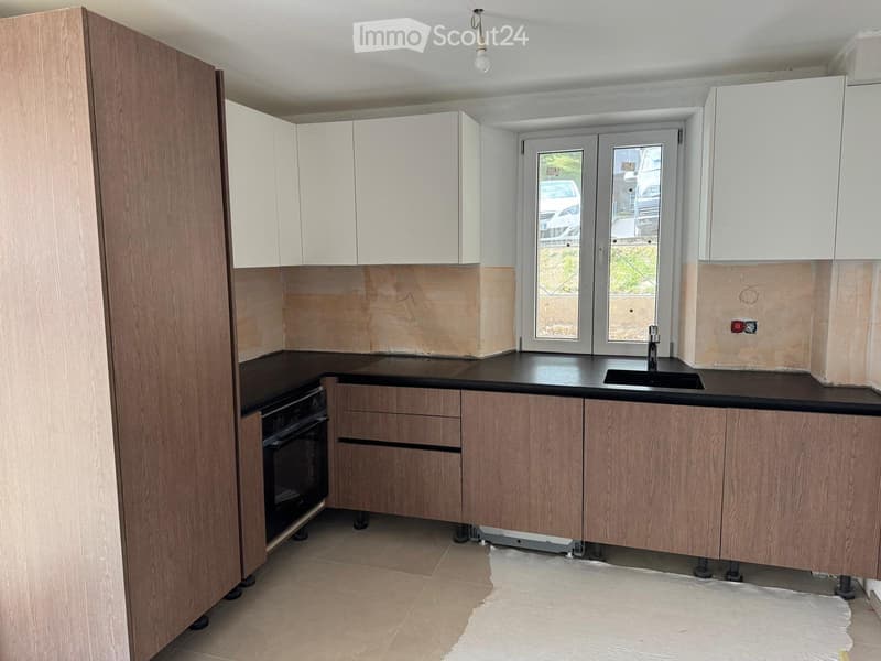 Appartement der gehobenen Klasse im 1. Stock mit Balkon (3.5 Zimmer) (4)