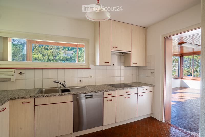 Casa a Sion in quartiere residenziale 7,5 locali + giardino 2 box (9)
