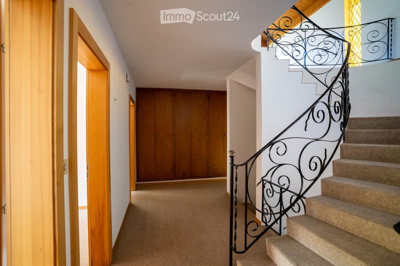 Casa a Sion in quartiere residenziale 7,5 locali + giardino 2 box (5)