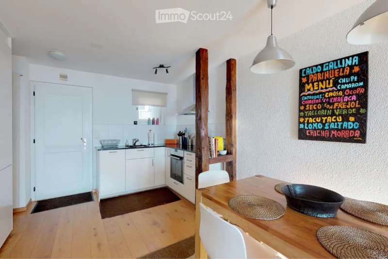 Charming 4-room duplex with balcony and parking space (2)