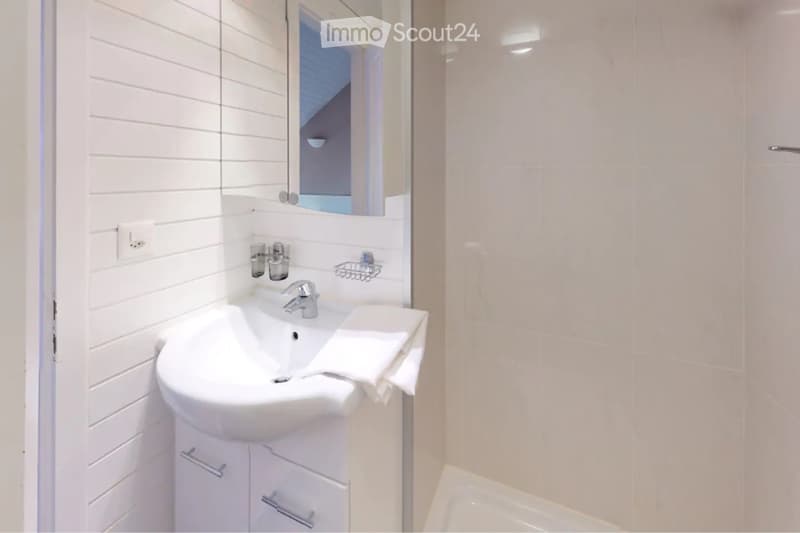 Charming 4-room duplex with balcony and parking space (5)