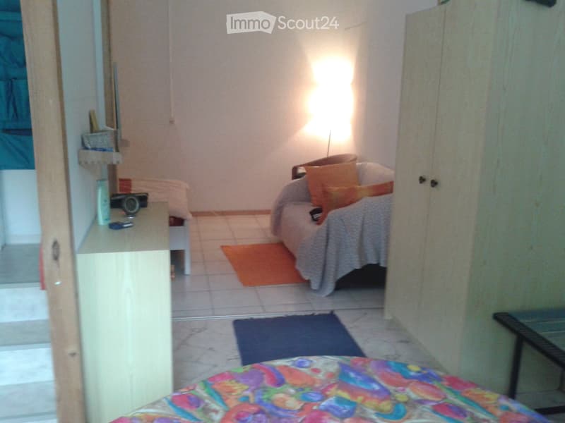Furnished studio available from June 1st, including charges (2)