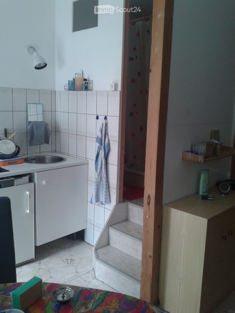 Furnished studio available from June 1st, including charges (3)