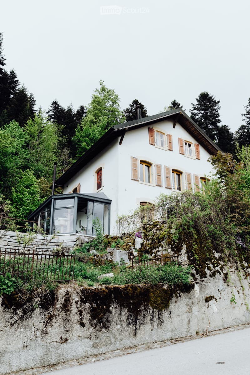 Casa soleggiata con vista impareggiabile sul Doubs (2)